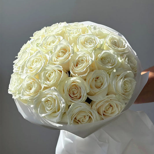 25 White Roses Bouquet